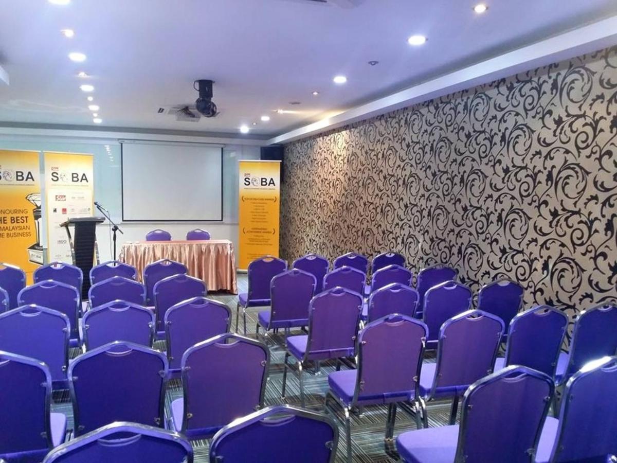 Biz Hotel Batu Pahat Εξωτερικό φωτογραφία
