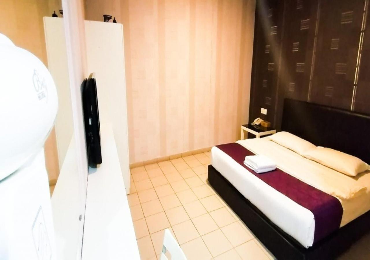 Biz Hotel Batu Pahat Εξωτερικό φωτογραφία